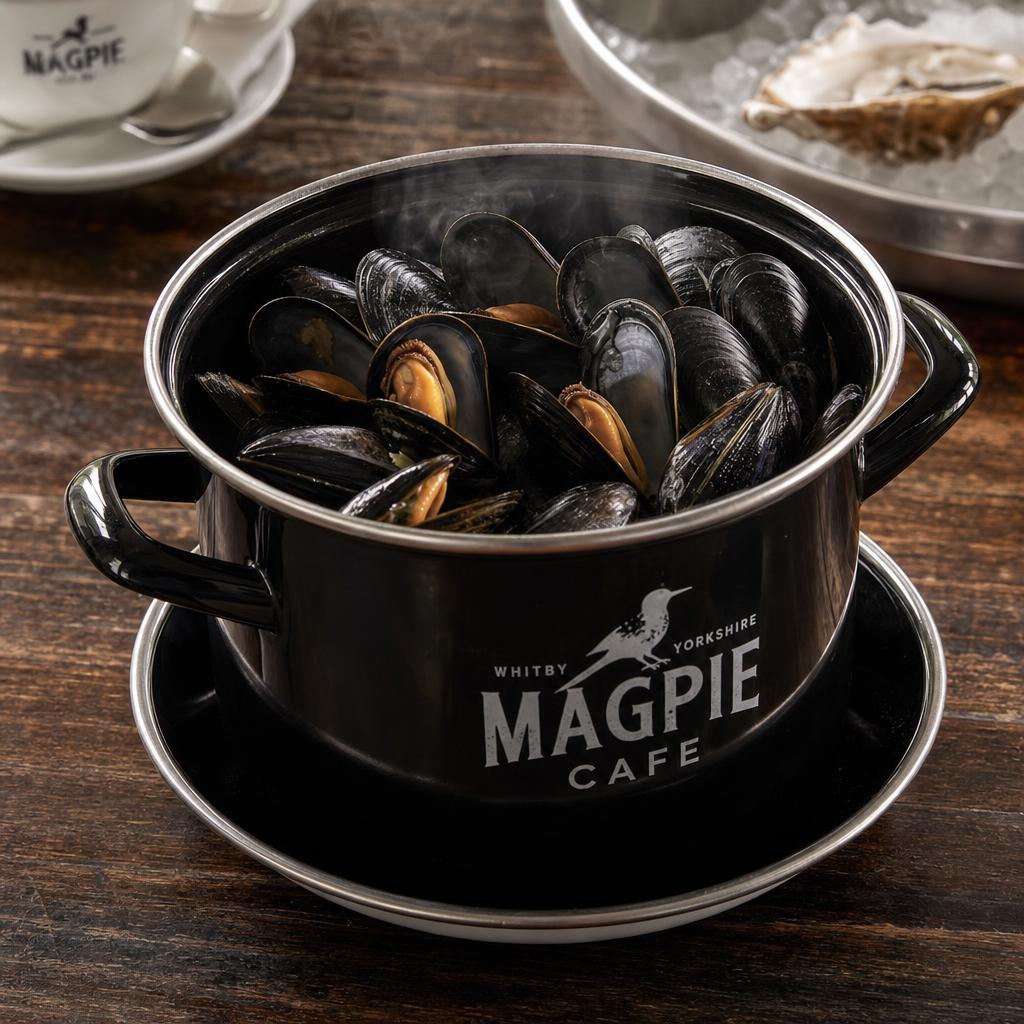 Mussels in the pot